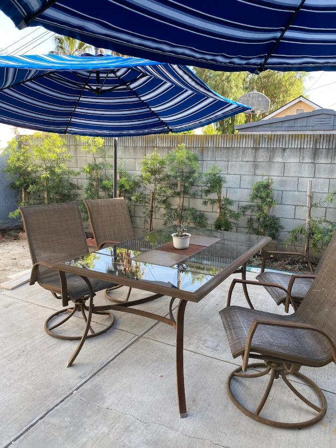 Private Room In Los Angeles La With Tv & Wifi & Ac & View Of Hollywood Sign & Private Fridge & Shared Kitchen!!! Bagian luar foto