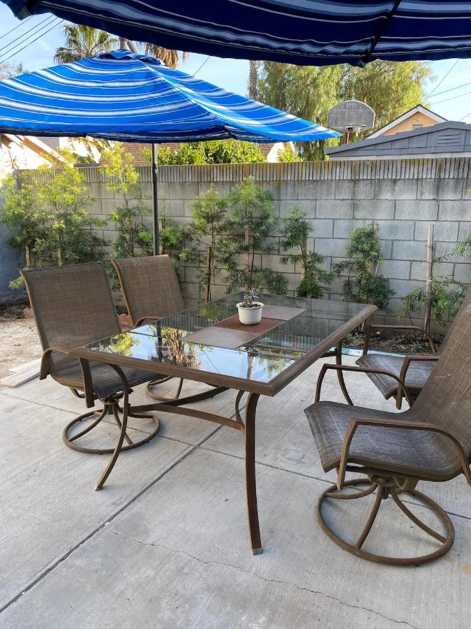 Private Room In Los Angeles La With Tv & Wifi & Ac & View Of Hollywood Sign & Private Fridge & Shared Kitchen!!! Bagian luar foto